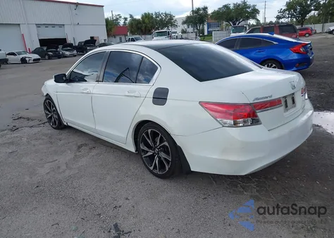 2012 Honda Accord Se z USA, uszkodzony, nr VIN 1HGCP2F65CA078659